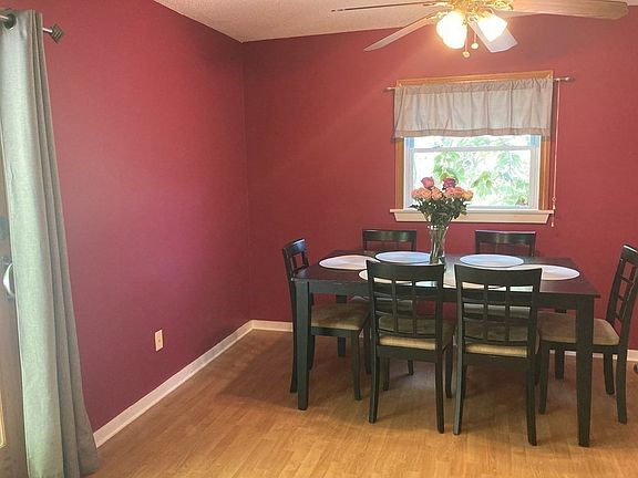 4th image of 30 Speen St #30