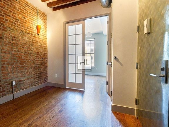 4th image of 402 Suydam St #2RA