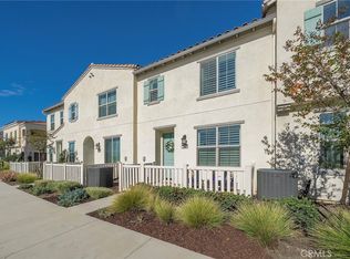 1045 W Clover Ave, Rialto, CA 92376