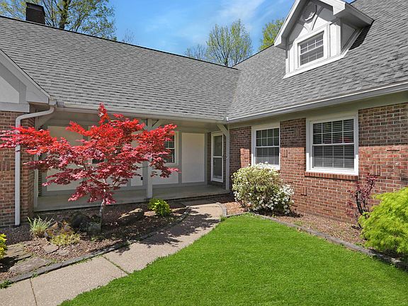 3rd image of 7622 Edgedale Dr