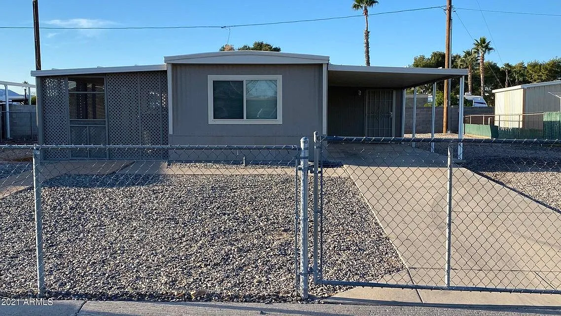 2 bed, 1069 sqft, $1,550 — Photo 1