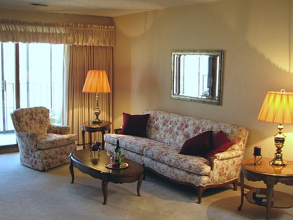 Light, Bright and Neutral...Move right in!