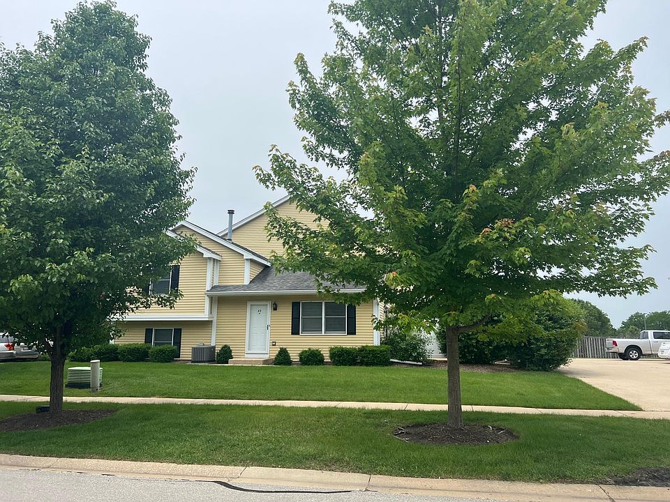 1st image of 1305 S River St #49