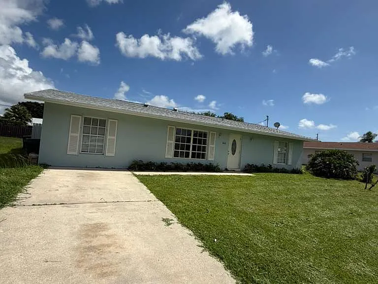 507 NW Billiar Ave — Photo 4