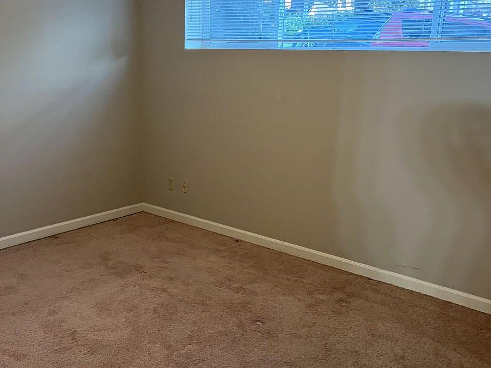 2nd image of 2200 Franklin Ave E APT 102
