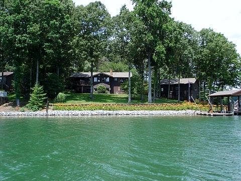 1st image of 137 Dogwood Ln