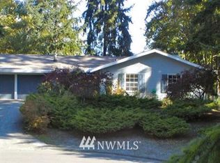 755 Beaver Bend St, Bainbridge Island, WA 98110
