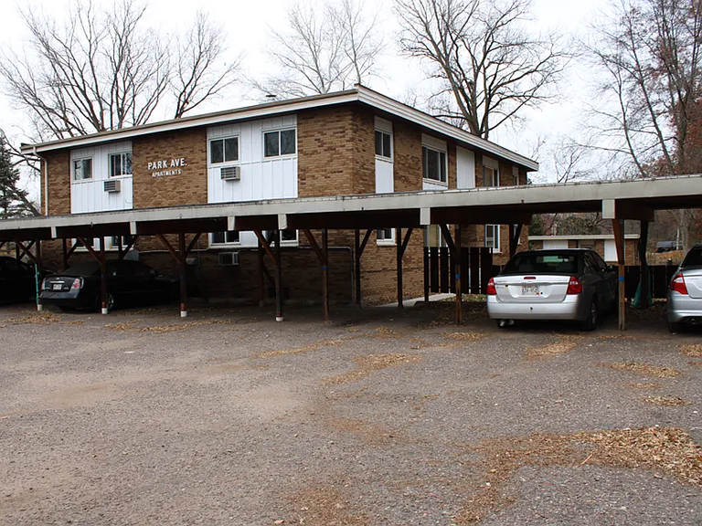 525 E Park Ave — Photo 9