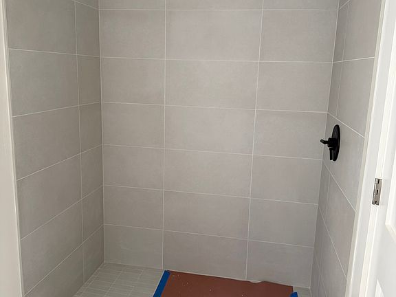 4th image of 67 Marion St #2