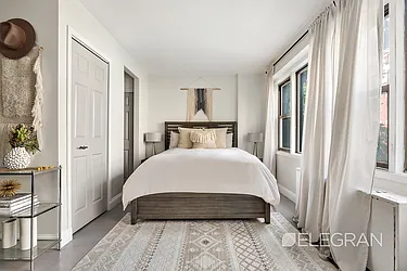 Rented by (Legacy) Elegran