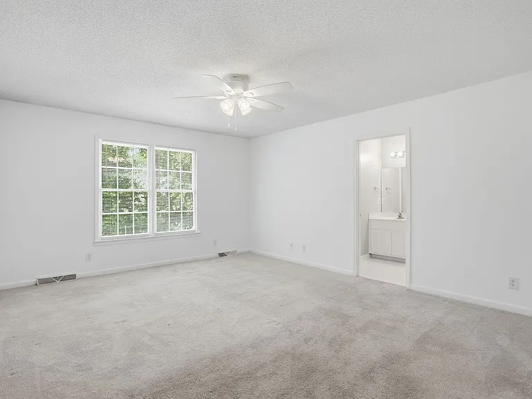 101 Emerald Way — Photo 21
