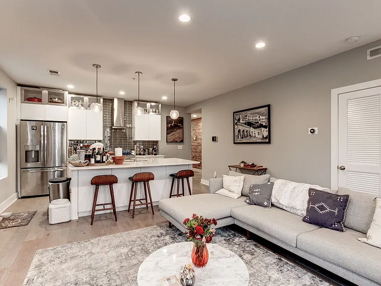 37 Todd Pl NE #3 — Photo 4