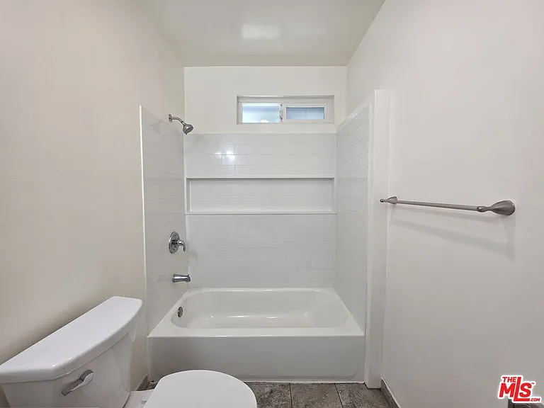 1224 N Fairfax Ave #7 — Photo 16