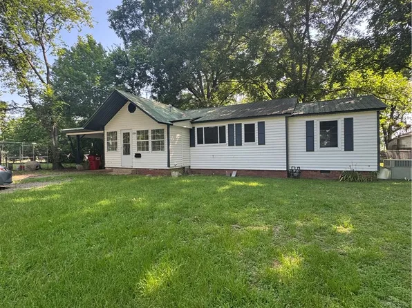 1206 N Front St, Dardanelle, AR 72834