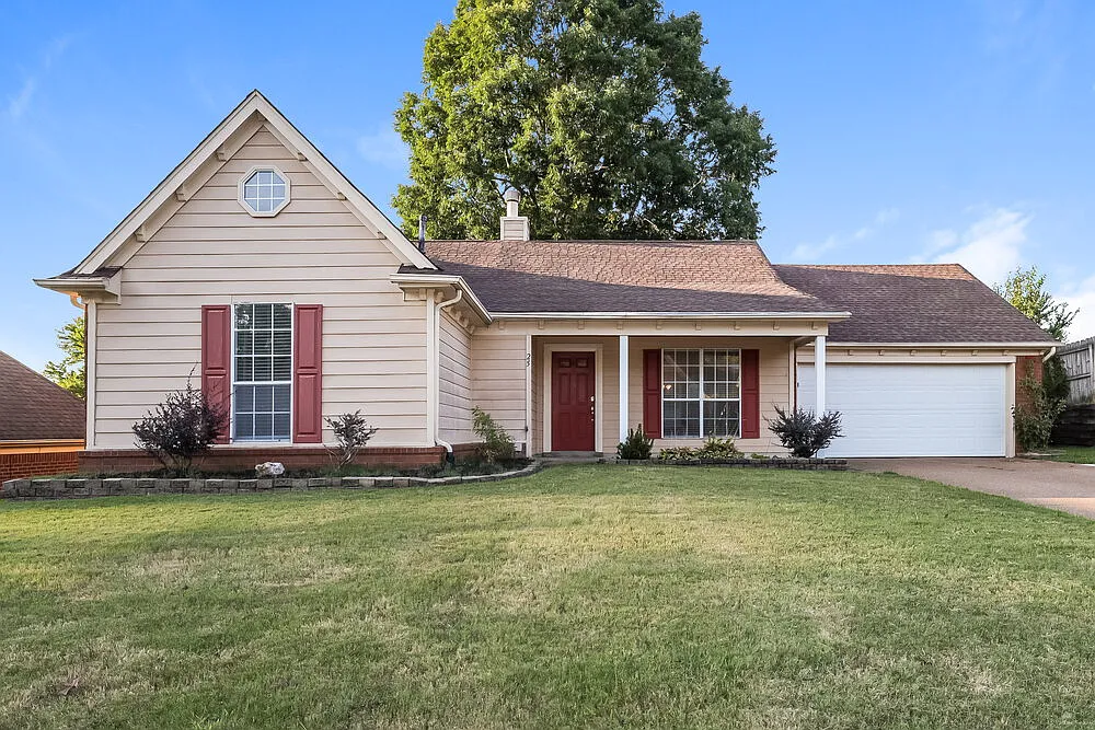 3 bed, 2.0 bath, 1528 sqft, $1,790 — Photo 1