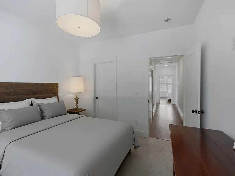 611 Neill Ave — Photo 2