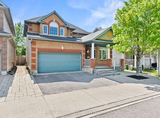 112 Redcliff Ave, Ottawa, ON K2J 5J7