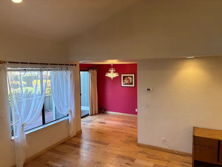 823 Phoenix Ln — Photo 6