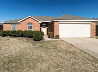 220 Meadow Ridge Dr, Anna, TX 75409