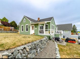 308 Main St #A, Steilacoom, WA 98388