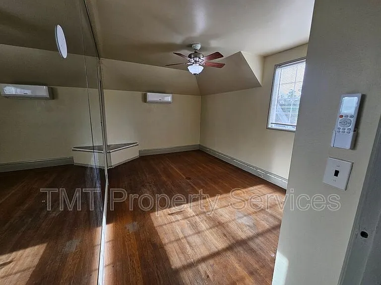 1214 N Pershing Ave — Photo 98