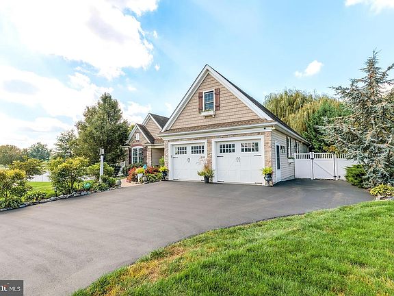 5th image of 132 Creekview Dr