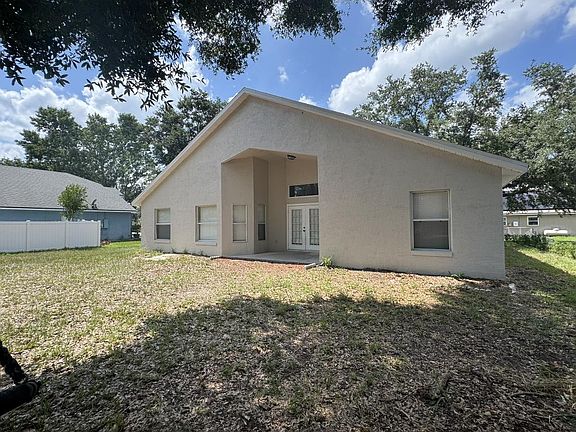 4th image of 2347 Blake Way