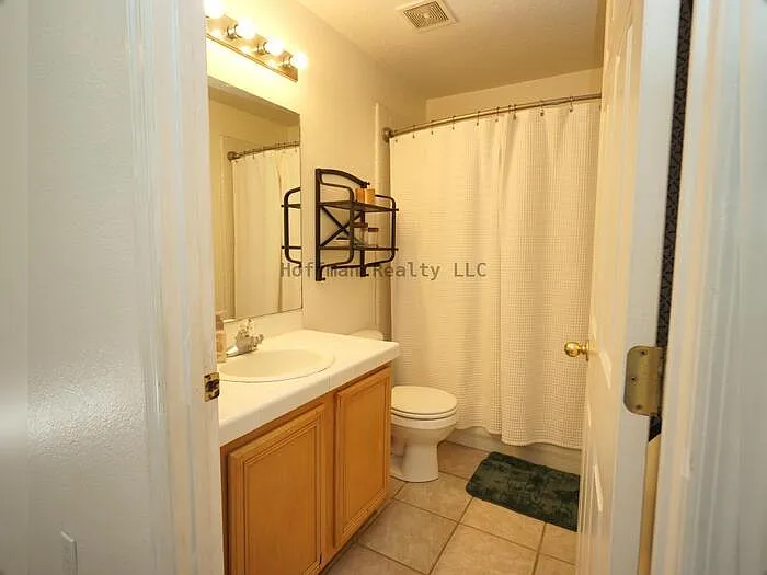 6921 Jamestown Manor Dr — Photo 10