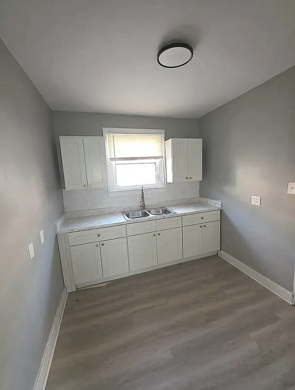 2 bed, 1.0 bath, 1055 sqft, $1,100 — Photo 4