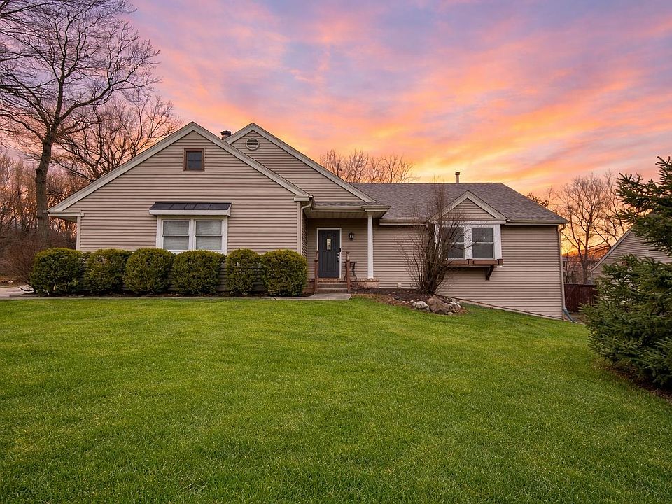 1st image of 3833 Pepper Dr