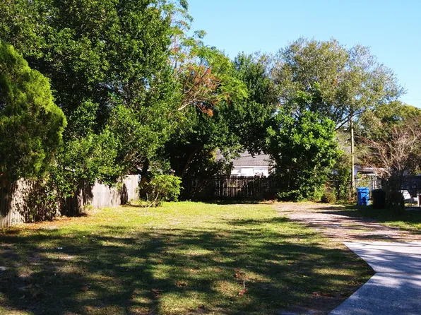 3705 Tifton St N, Saint Petersburg, FL 33713