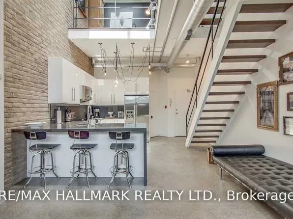 6 Bartlett Ave #7, Toronto, ON M6H 3E6