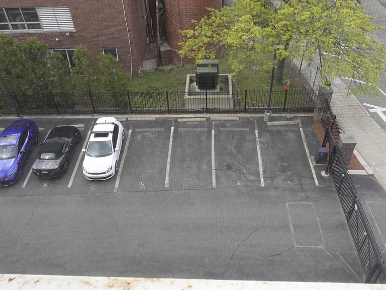 240 Heath St #1 — Photo 7