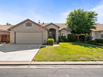 8574 N Heartland Way, Fresno, CA, 93720
