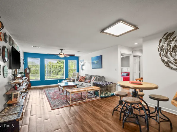 1231 Ladys Island Dr Unit 116, Port Royal, SC 29935