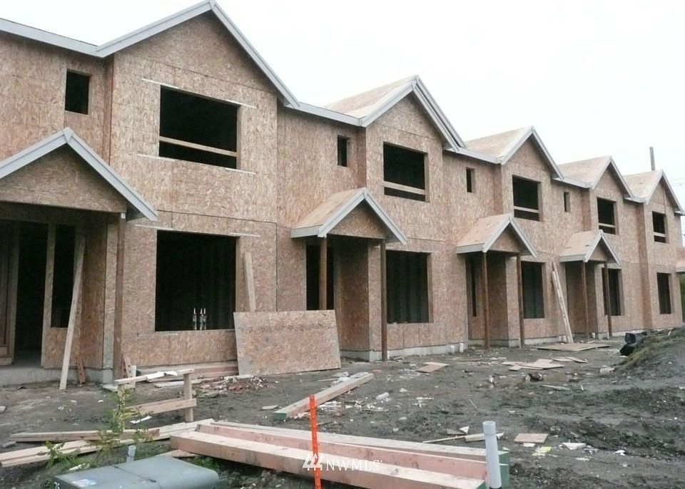 2nd image of 14009 34th Drive SE #B (L-193)