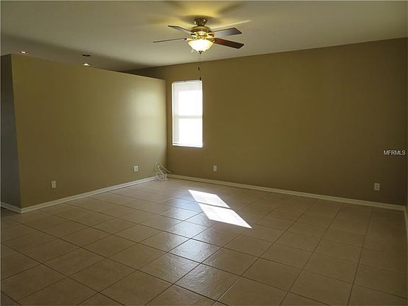3rd image of 3027 Summer Cruise Dr