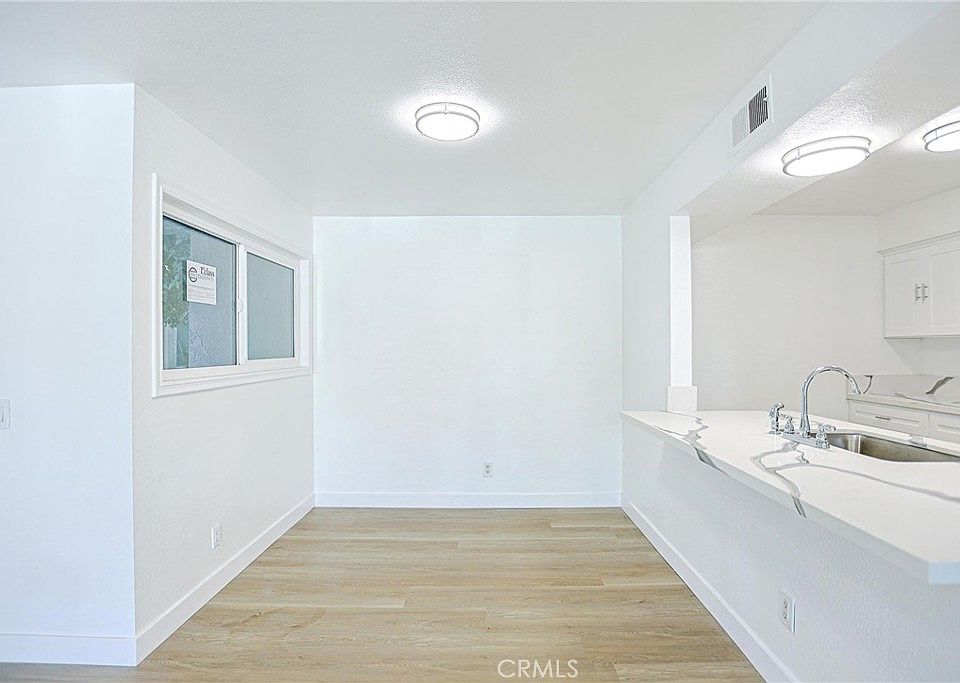1st image of 13928 Parkway Dr #49
