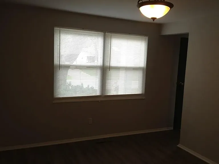 7027 Hubbard Dr — Photo 12
