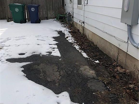 5th image of 2619 North Ave