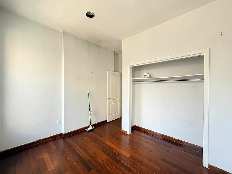 493 9th Ave #3D — Photo 4