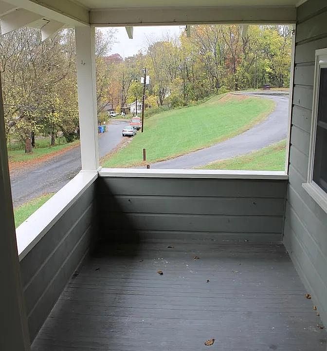 Outdoor balcony