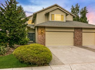 22047 NE Lachenview Ln, Fairview, OR 97024