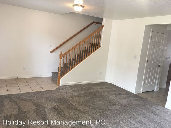 3rd image of 3155 S Hidden Valley Dr Unit 225
