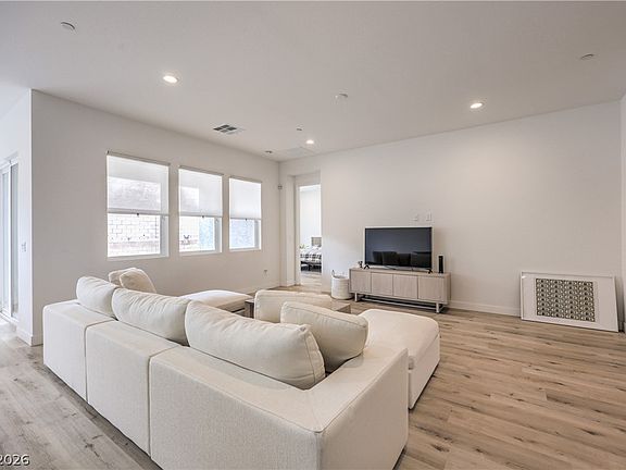 3rd image of 8935 Cassia Winds St