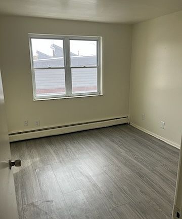 2nd image of 2505 Harrison Ave APT 11