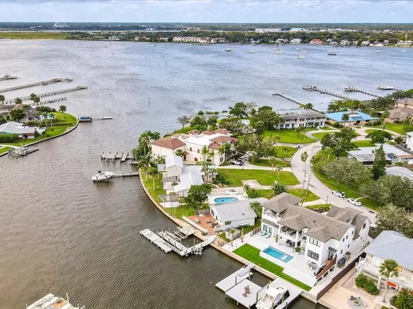 93 Dolphin Dr, Saint Augustine, FL 32080