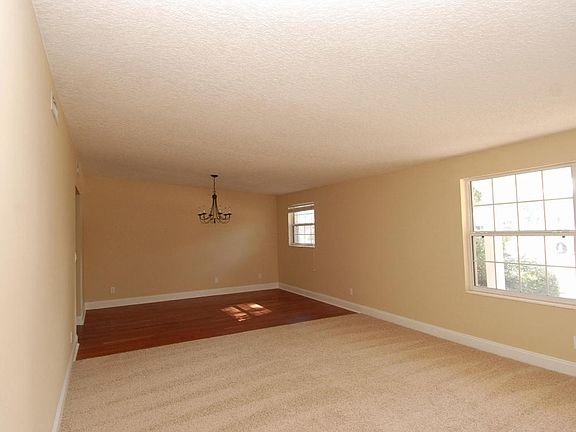 4th image of 5901 Dian Wood Dr