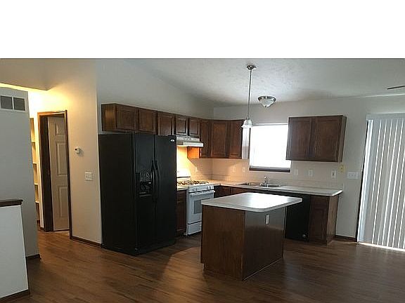 4th image of 5822 Monticello Dr