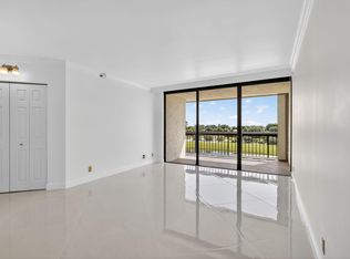 1900 Consulate Pl APT 201, West Palm Beach, FL 33401